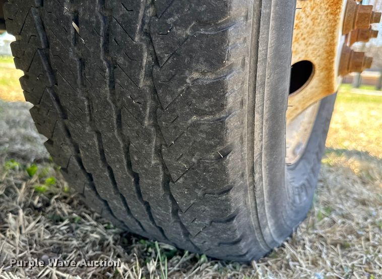 image for item NH9080 2008 Eldorado National Aerotech  shuttle bus