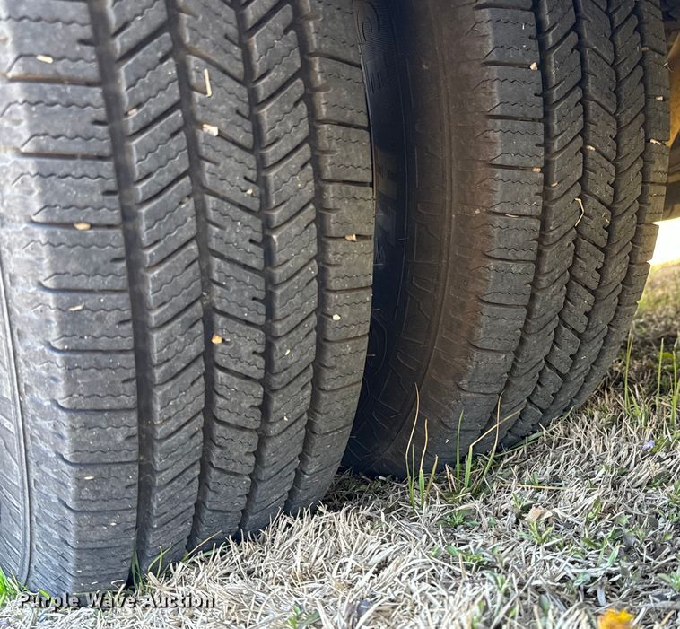 image for item NH9080 2008 Eldorado National Aerotech  shuttle bus