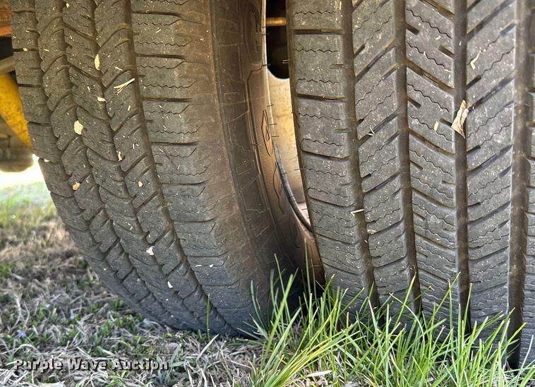 image for item NH9080 2008 Eldorado National Aerotech  shuttle bus