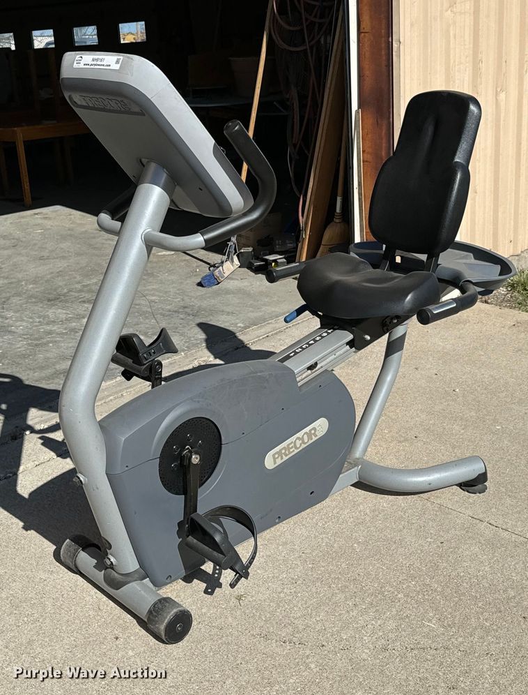 image for item NH9161 Precor 846i Exercise bike