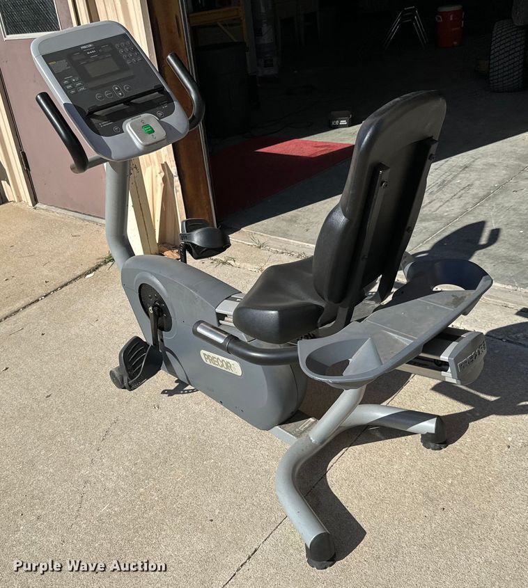 image for item NH9161 Precor 846i Exercise bike