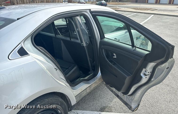 image for item NM9281 2016 Ford Taurus Police Interceptor 