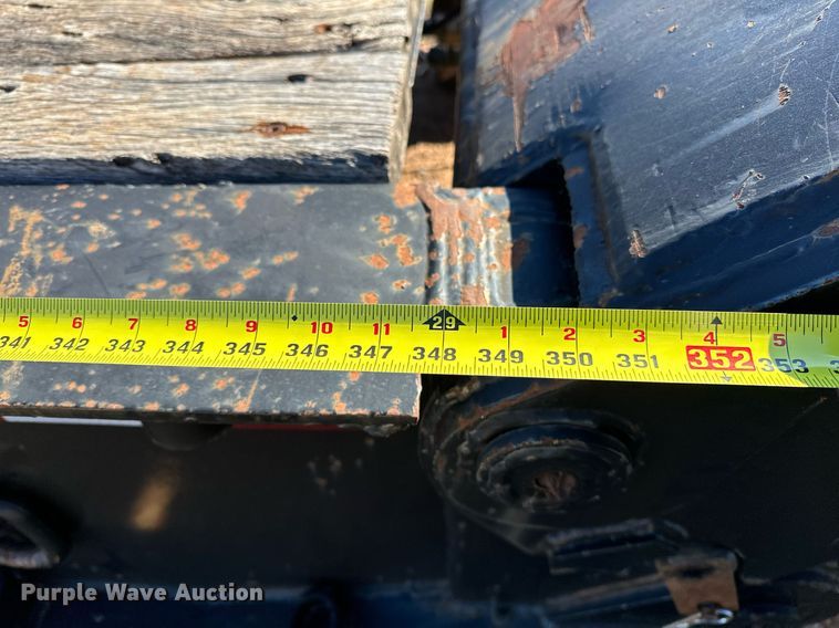 image for item NQ9524 1975 Lowboy equipment trailer