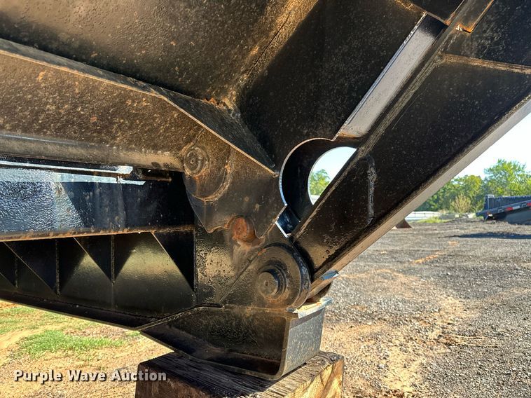 image for item NQ9524 1975 Lowboy equipment trailer