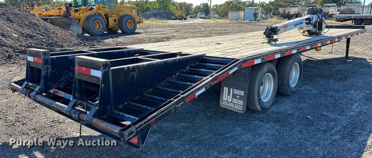 image for item NQ9529 2013 DJ flatbed trailer