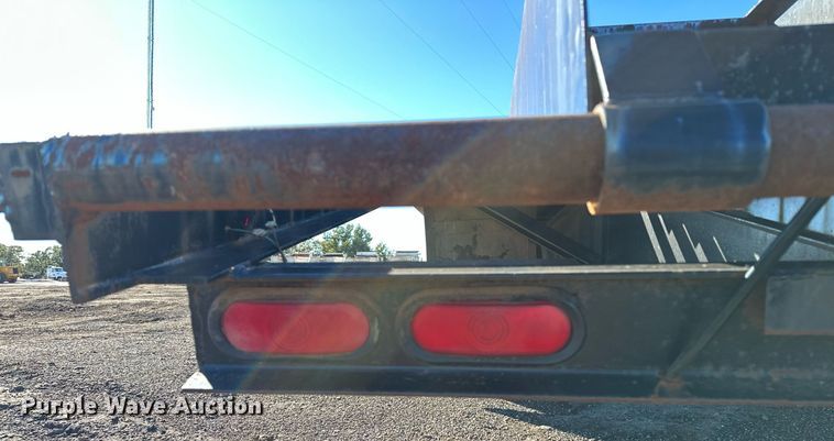 image for item NQ9529 2013 DJ flatbed trailer