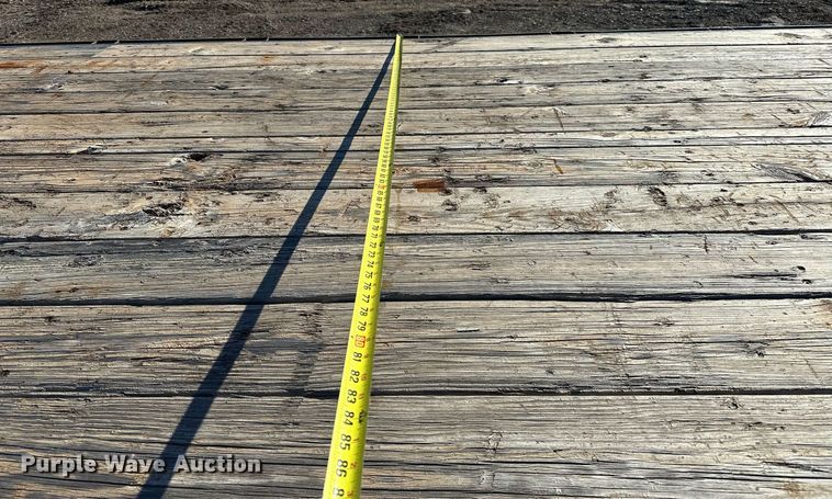 image for item NQ9529 2013 DJ flatbed trailer