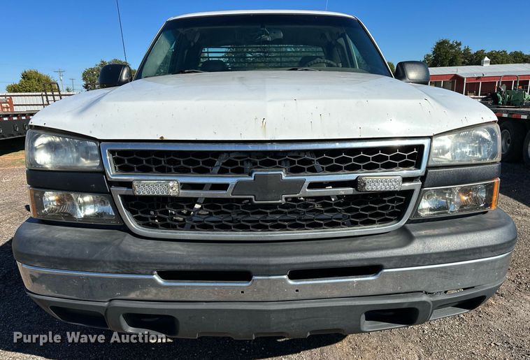 image for item NQ9530 2007 Chevrolet  Silverado 1500 Ext. Cab pickup truck