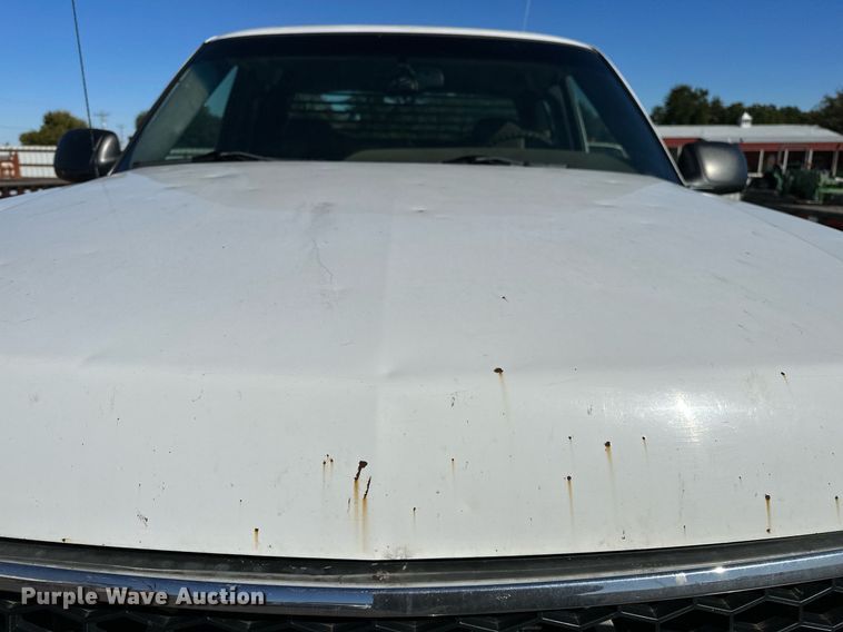 image for item NQ9530 2007 Chevrolet  Silverado 1500 Ext. Cab pickup truck