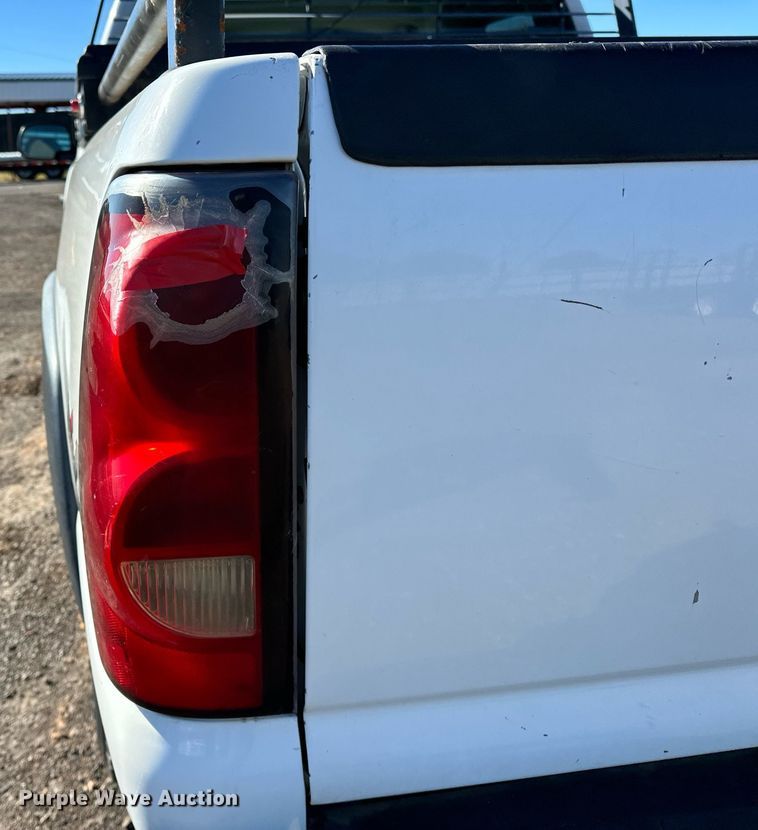 image for item NQ9530 2007 Chevrolet  Silverado 1500 Ext. Cab pickup truck