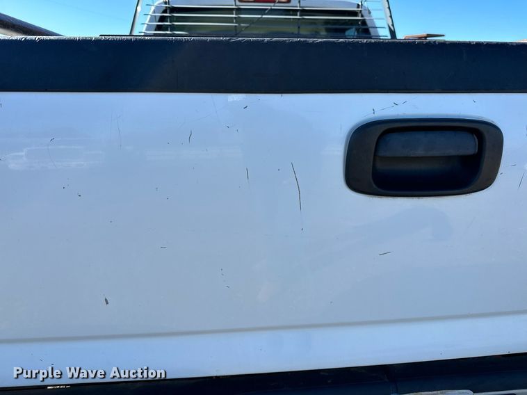 image for item NQ9530 2007 Chevrolet  Silverado 1500 Ext. Cab pickup truck