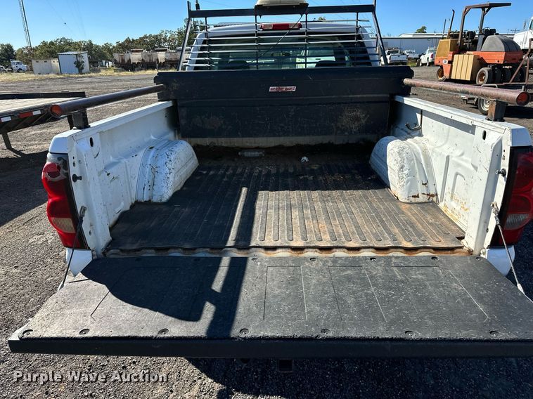 image for item NQ9530 2007 Chevrolet  Silverado 1500 Ext. Cab pickup truck