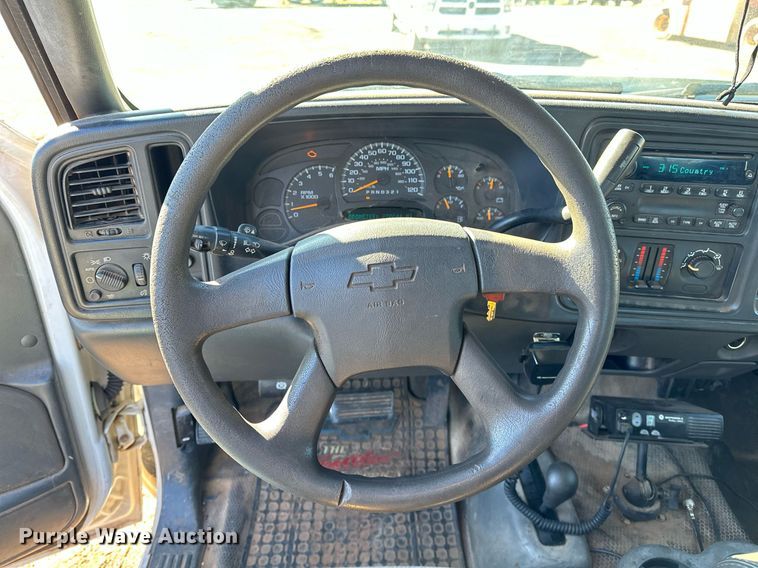 image for item NQ9530 2007 Chevrolet  Silverado 1500 Ext. Cab pickup truck