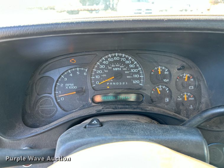 image for item NQ9530 2007 Chevrolet  Silverado 1500 Ext. Cab pickup truck