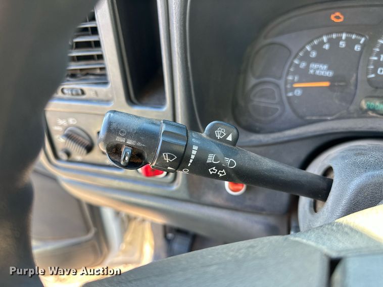 image for item NQ9530 2007 Chevrolet  Silverado 1500 Ext. Cab pickup truck