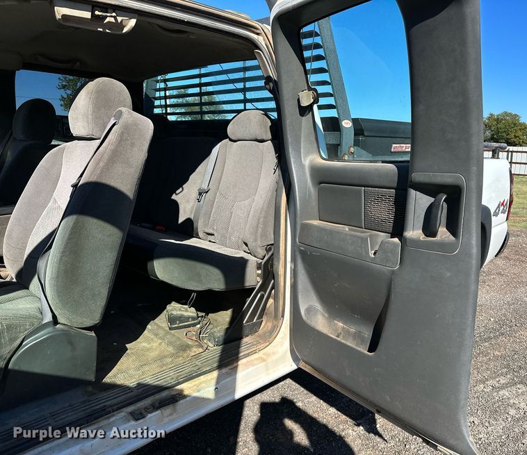 image for item NQ9530 2007 Chevrolet  Silverado 1500 Ext. Cab pickup truck