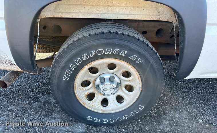 image for item NQ9530 2007 Chevrolet  Silverado 1500 Ext. Cab pickup truck