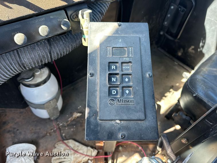 image for item NQ9531 2012 AM General  M916 winch truck