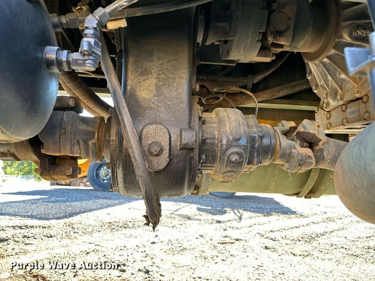 image for item NQ9531 2012 AM General  M916 winch truck