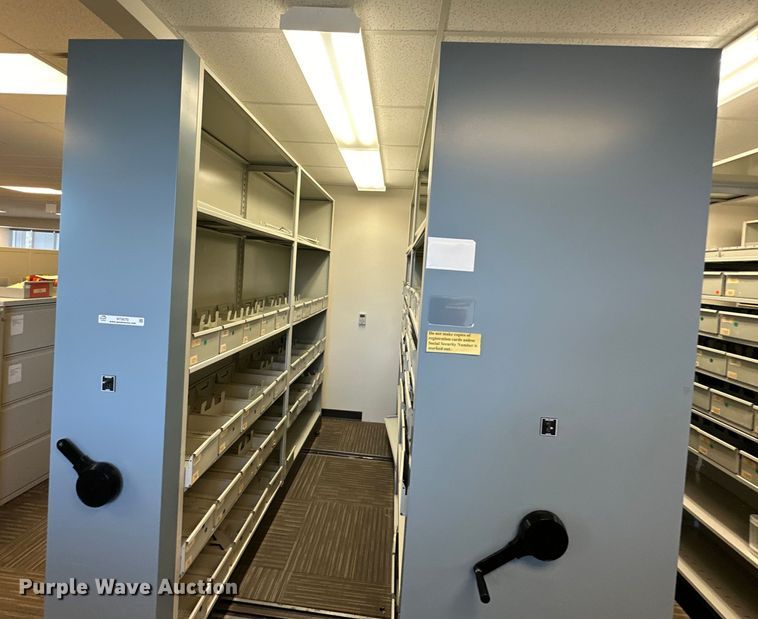 image for item NT9070 Rolling shelf