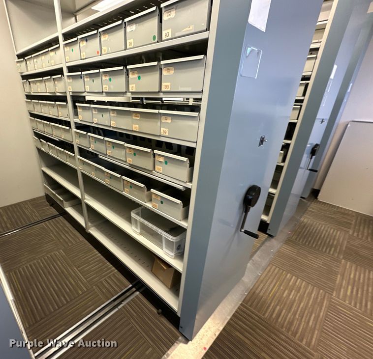 image for item NT9070 Rolling shelf