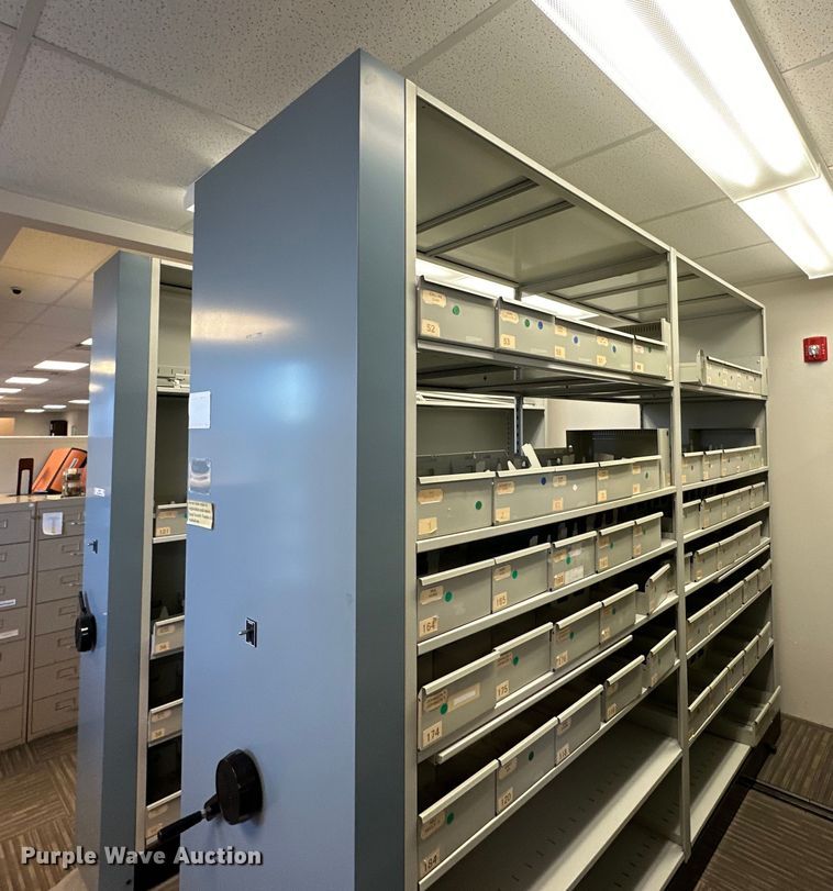 image for item NT9070 Rolling shelf