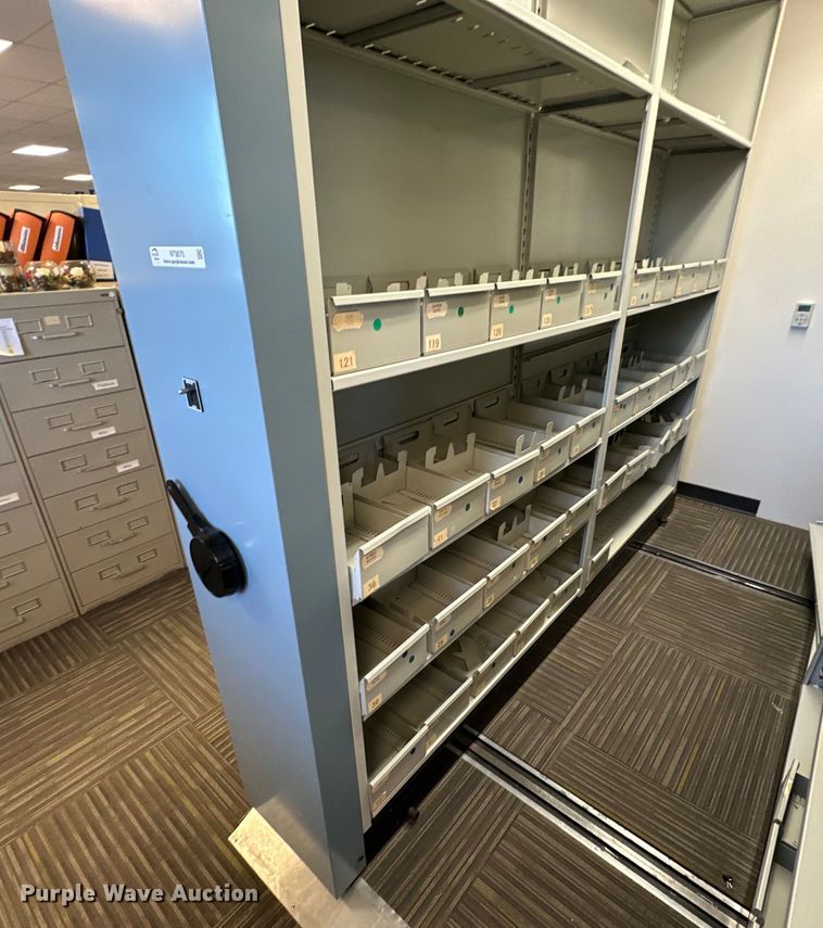 image for item NT9070 Rolling shelf