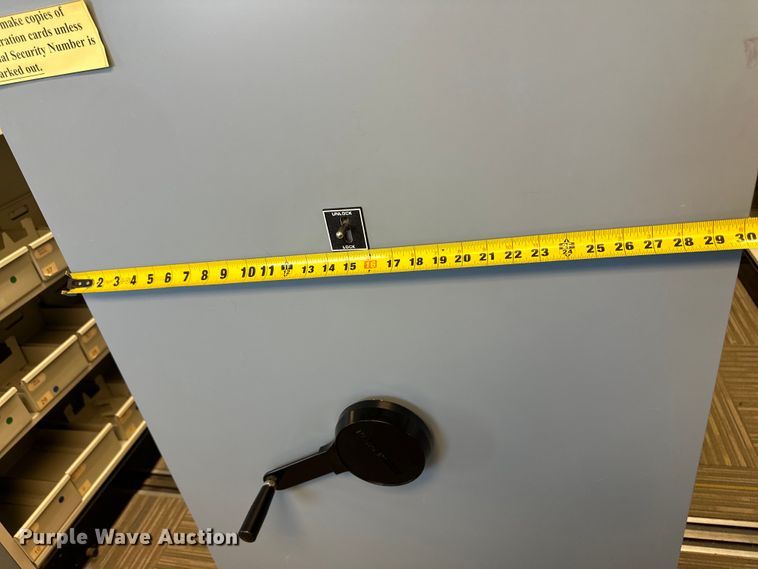 image for item NT9070 Rolling shelf