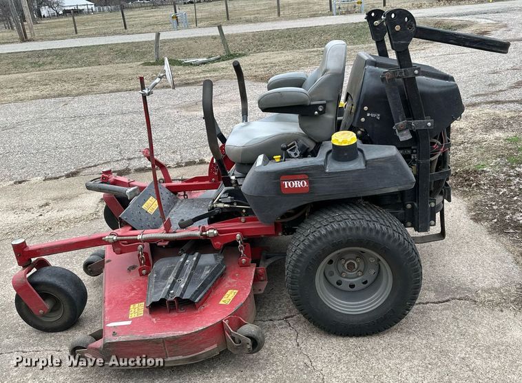 image for item NU9310 (2) ZTR lawn mowers