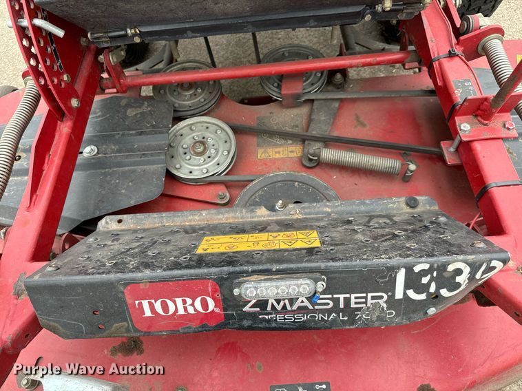 image for item NU9310 (2) ZTR lawn mowers