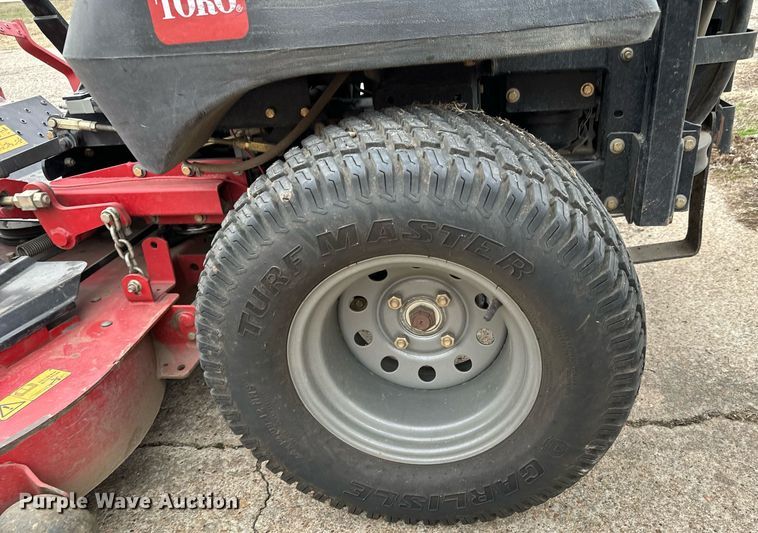 image for item NU9310 (2) ZTR lawn mowers