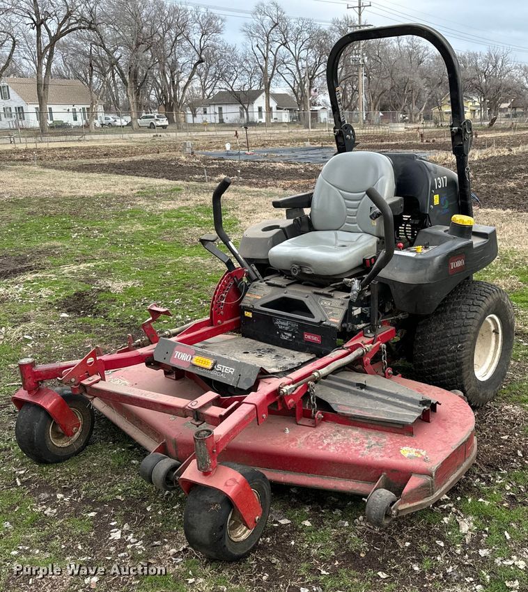 image for item NU9310 (2) ZTR lawn mowers