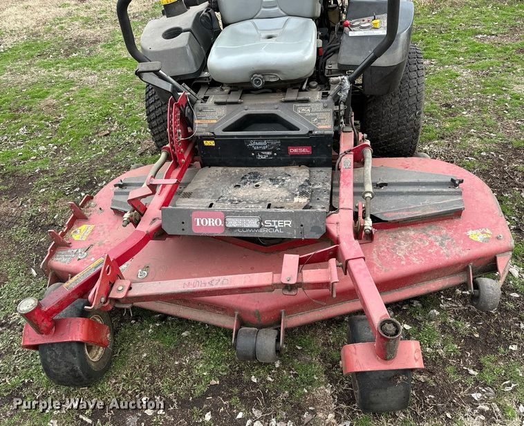 image for item NU9310 (2) ZTR lawn mowers