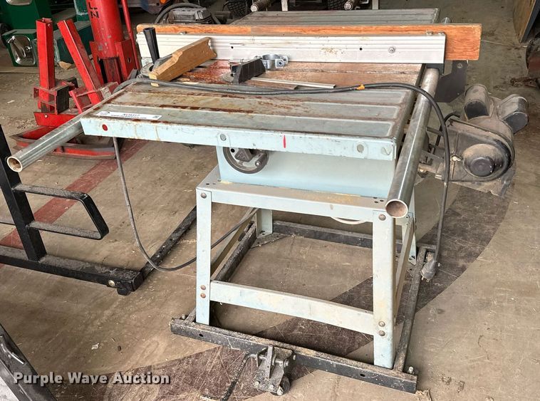 image for item NU9310 (2) ZTR lawn mowers