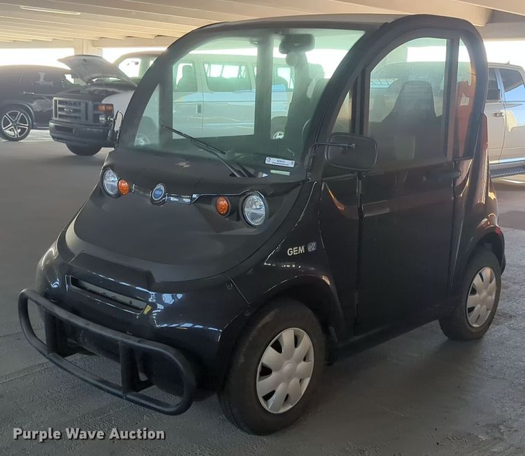 image for item NZ9415 2019 Polaris Gem E2 utility vehicle