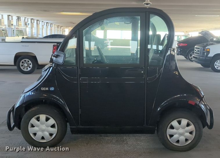 image for item NZ9415 2019 Polaris Gem E2 utility vehicle