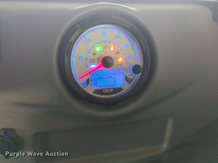 image for item NZ9415 2019 Polaris Gem E2 utility vehicle