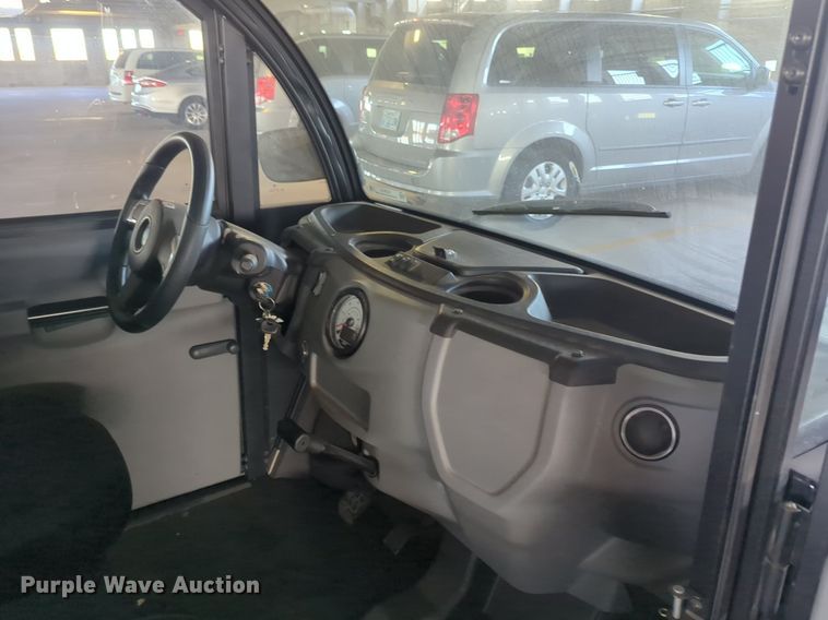 image for item NZ9415 2019 Polaris Gem E2 utility vehicle