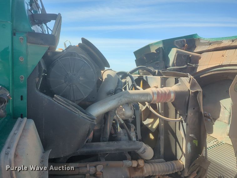 image for item NZ9514 2005 Kenworth T300 flatbed truck