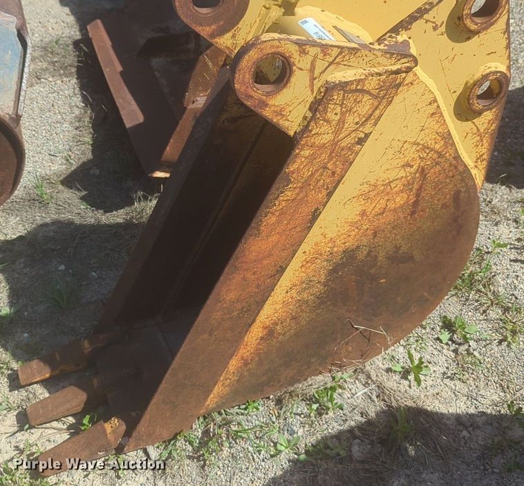 image for item NZ9518 Gannon excavator bucket