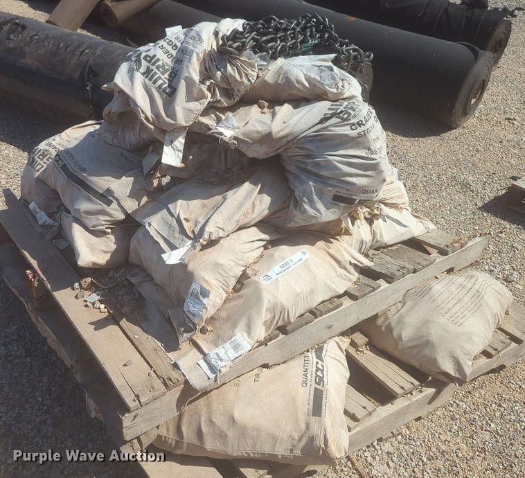 image for item NZ9526 Quick Grip grader chains