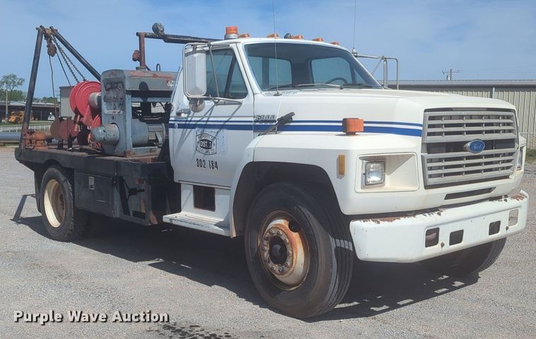 image for item NZ9532 1991 Ford F700 winch truck