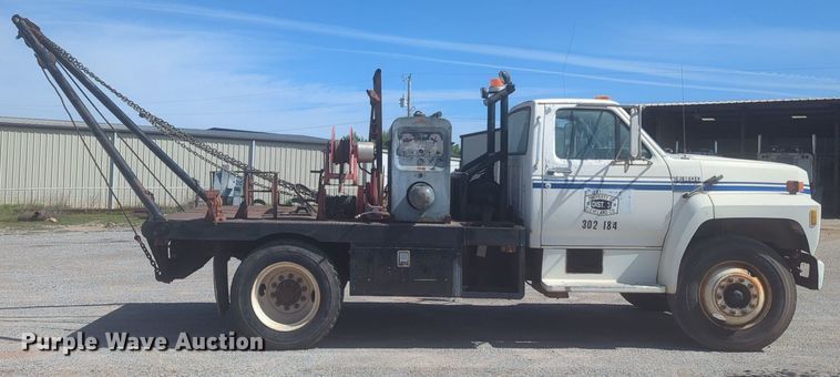 image for item NZ9532 1991 Ford F700 winch truck