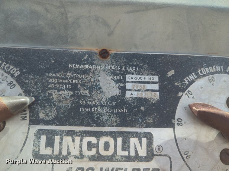 image for item NZ9532 1991 Ford F700 winch truck