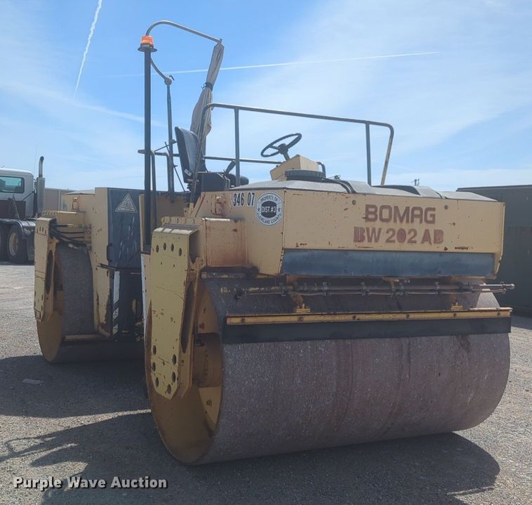 image for item NZ9533 1993 Bomag BW202AB double drum vibratory roller