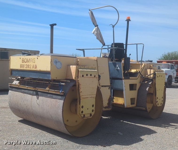 image for item NZ9533 1993 Bomag BW202AB double drum vibratory roller