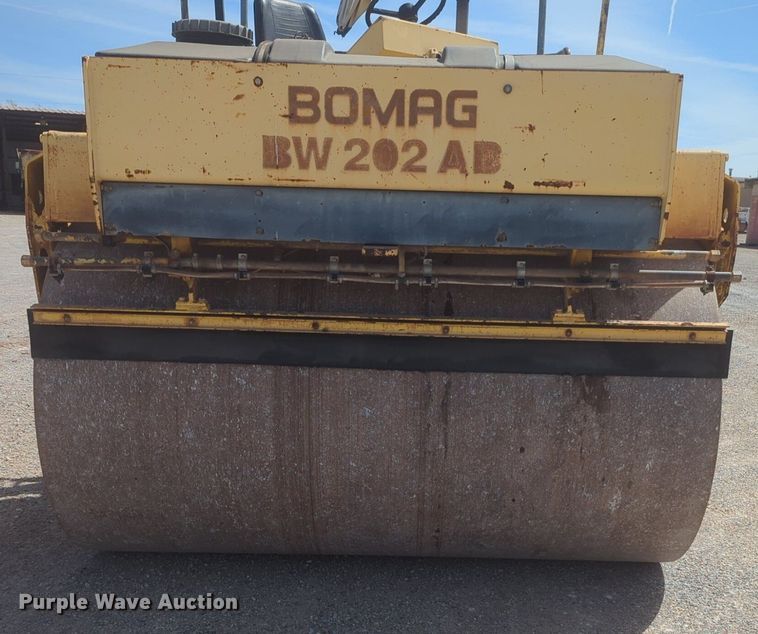 image for item NZ9533 1993 Bomag BW202AB double drum vibratory roller