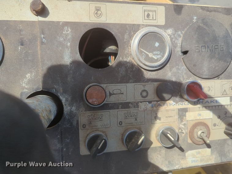 image for item NZ9533 1993 Bomag BW202AB double drum vibratory roller