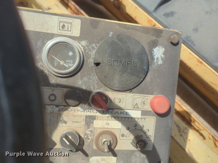 image for item NZ9533 1993 Bomag BW202AB double drum vibratory roller