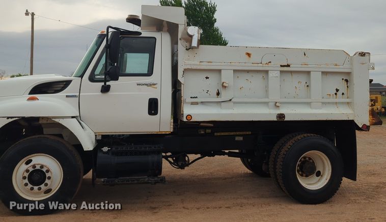 image for item NZ9537 2008 International 7300 dump truck